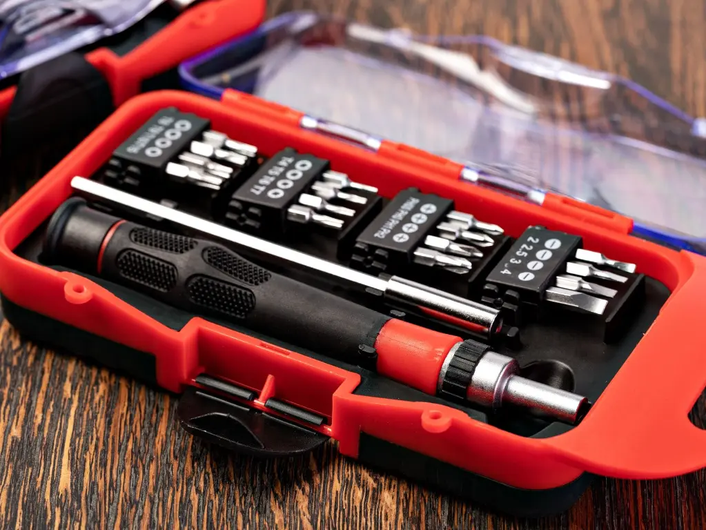 8 合 1 精密螺絲刀套裝